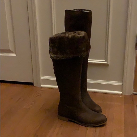 Lucky brand tall/leather boot in color nutmeg - Picture 5 of 6